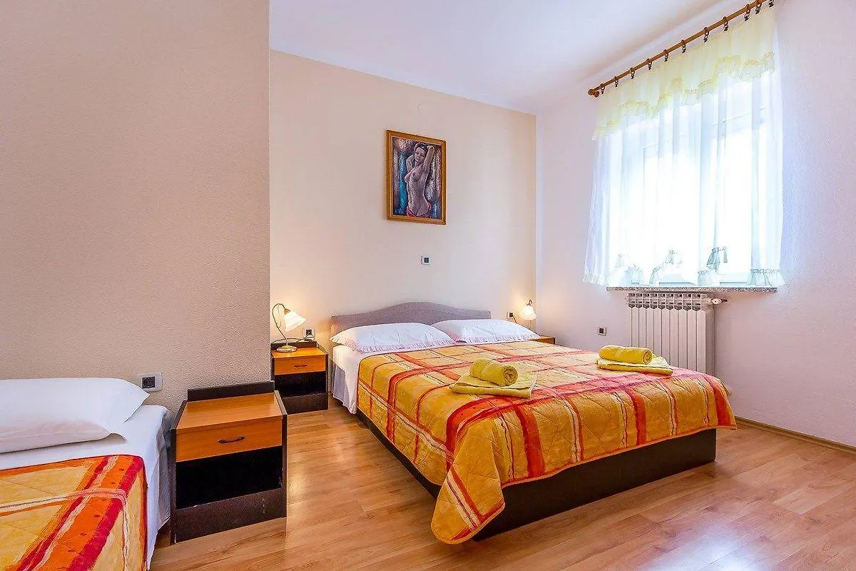 Apartments Nevija Medulin