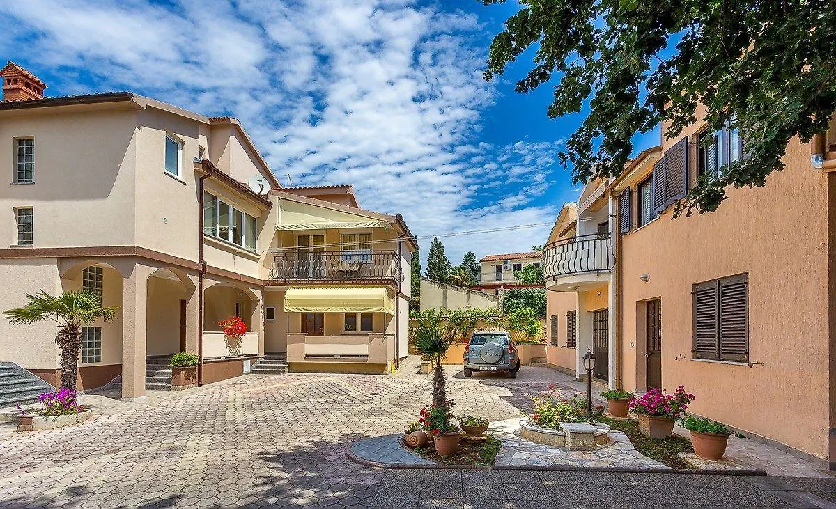 Apartments Nevija Medulin