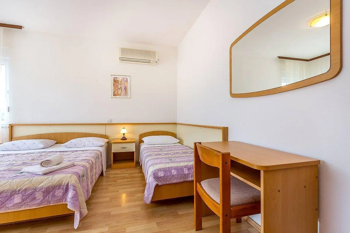 Apartments Nevija Medulin 0*,  Croatia