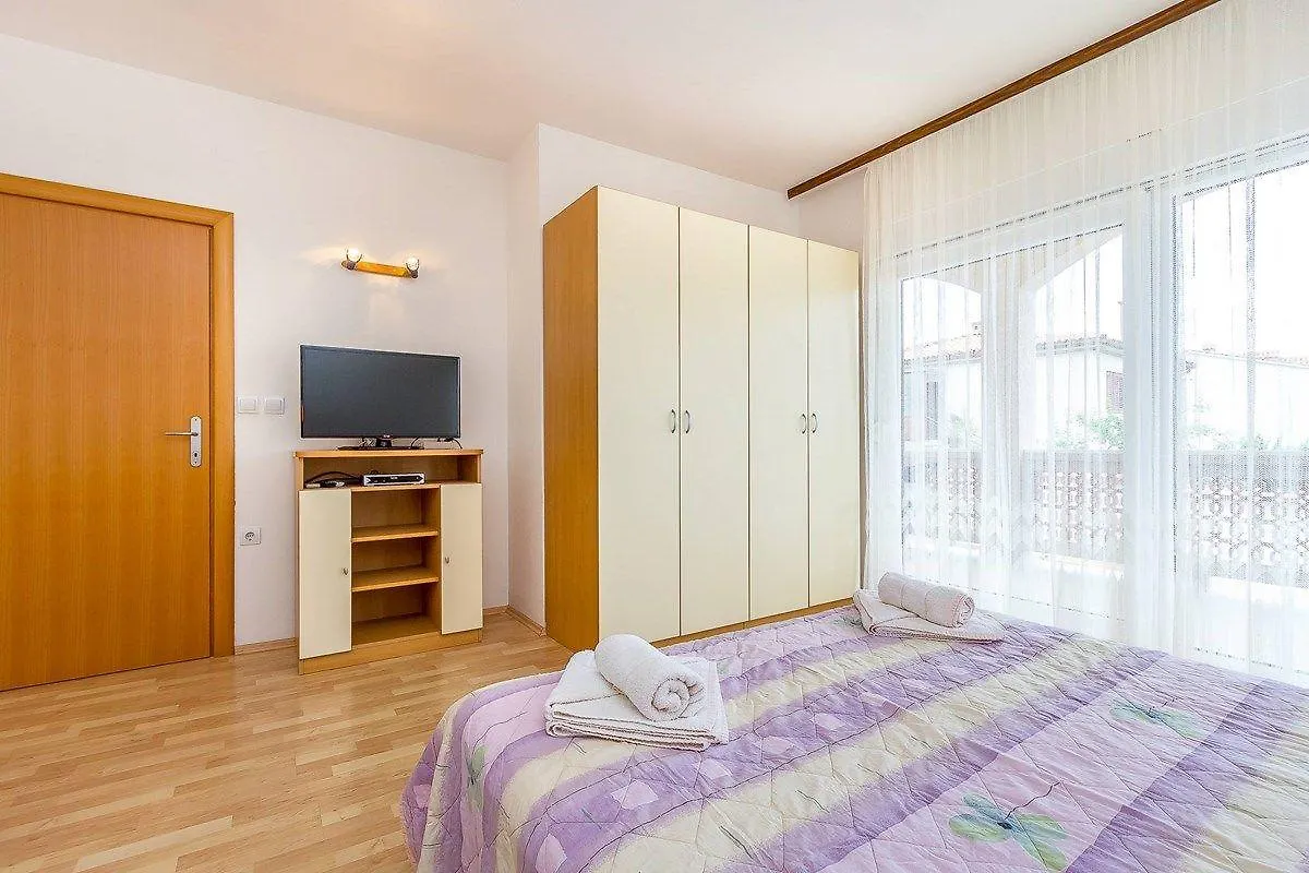 Apartments Nevija Medulin